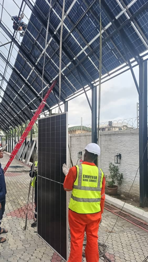 Expert commissioning of complex electrical circuitry